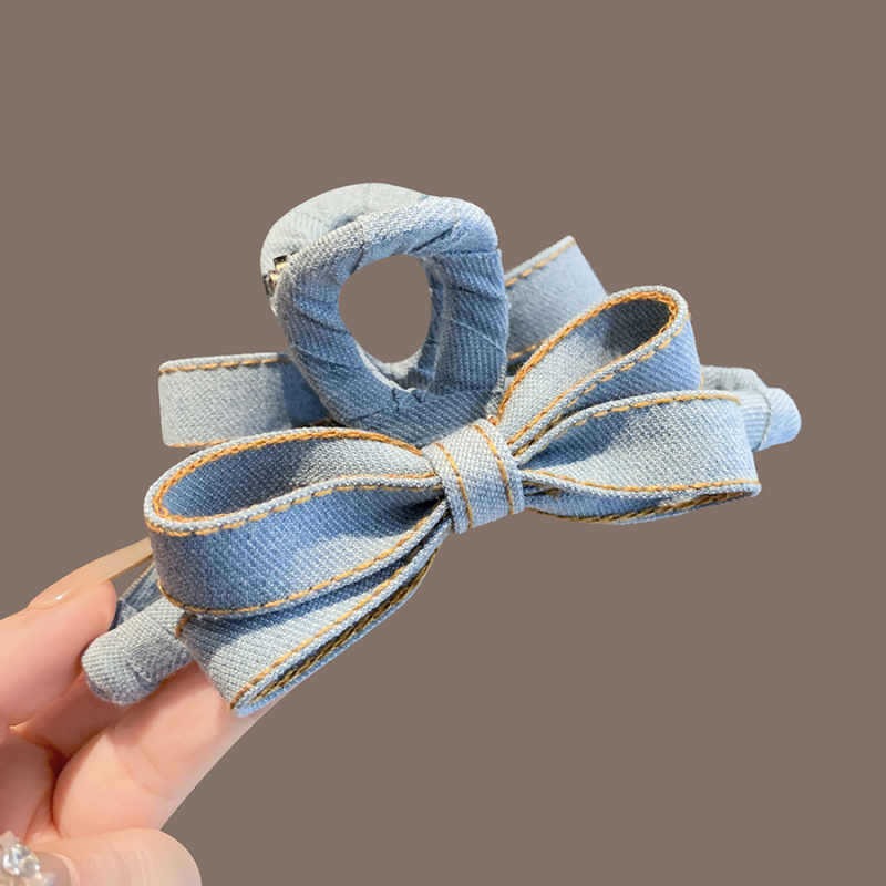 Hi Tech Accessories - Jesienno-zimowa spinka do włosów z denimem