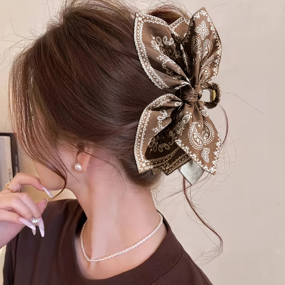 Modna spinka do włosów w kszta – Hi Tech Accessories recenzja i cena