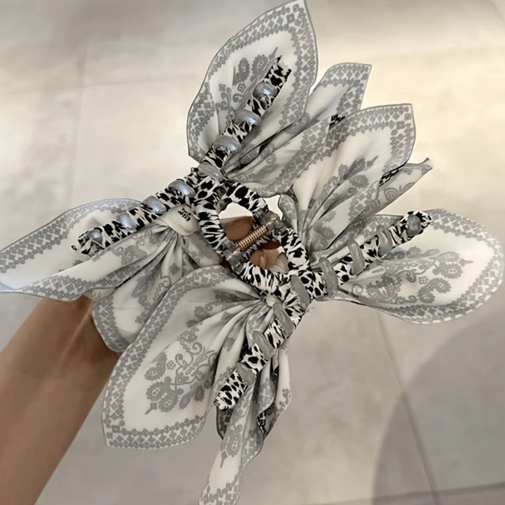Modna spinka do włosów w kszta – Hi Tech Accessories recenzja i cena