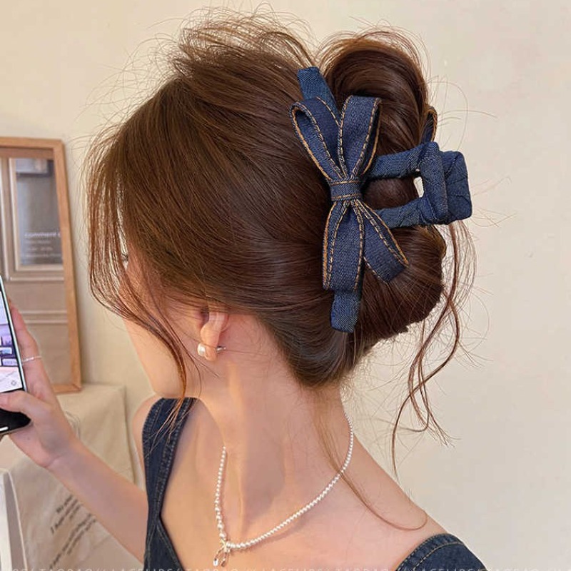 Jesienno-zimowa spinka do włos – Hi Tech Accessories recenzja i cena